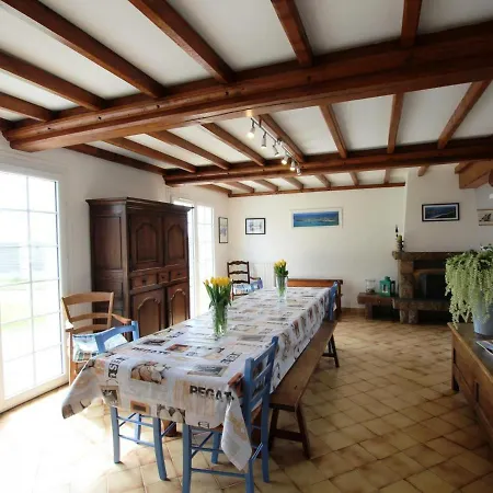 Holiday home Bricqueville-sur-mer, 6 Pieces, 11 Personnes - Fr-1-362-403